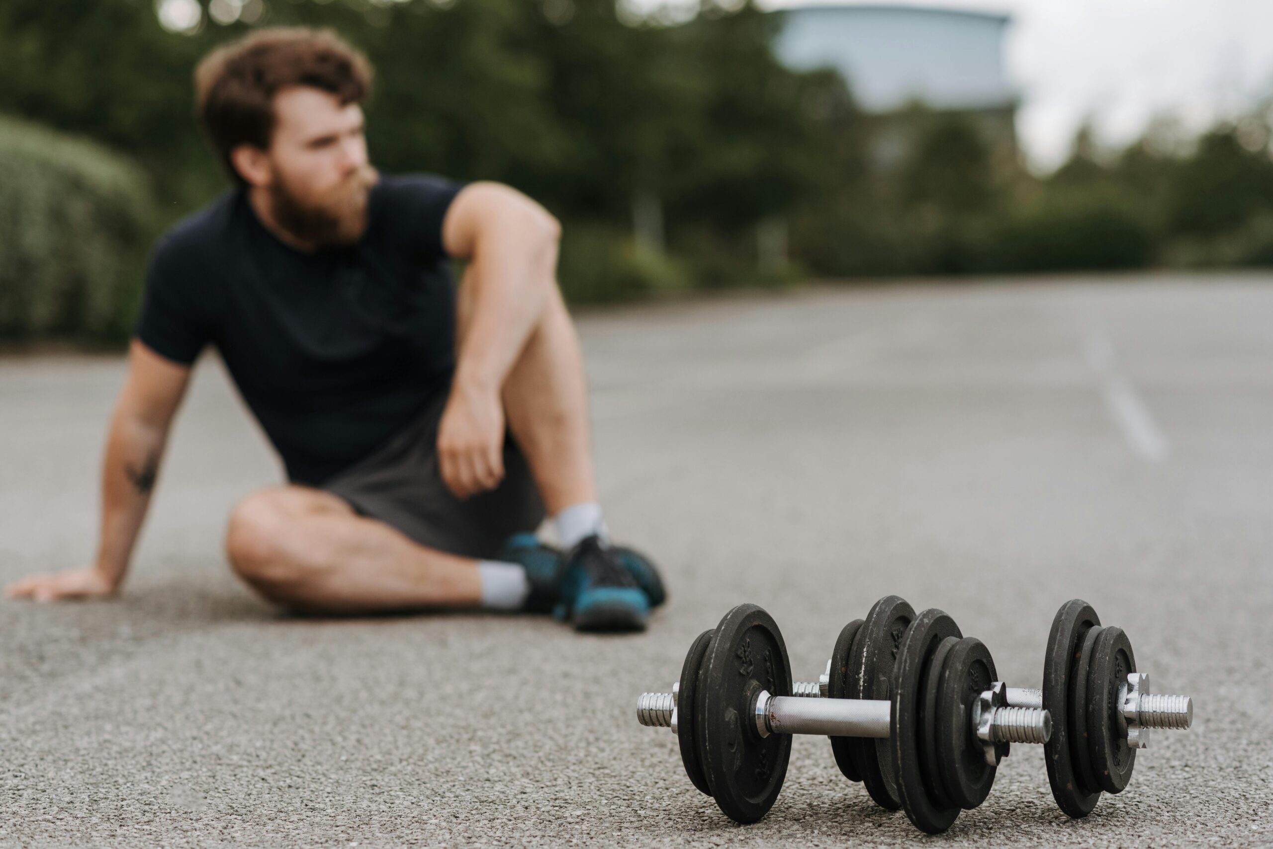 Sabia que pessoas menos musculosas podem levantar mais peso do que os fortões?